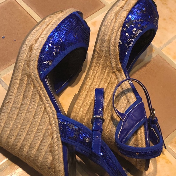 Women’s Guess Blue Sequin Espadrille Wedge Heels - Picture 2 of 8